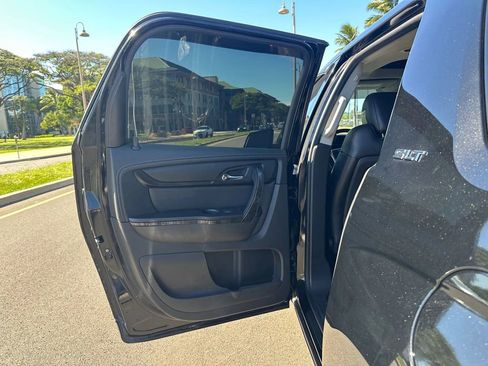 Used 2017 GMC Acadia Limited SLT image 24