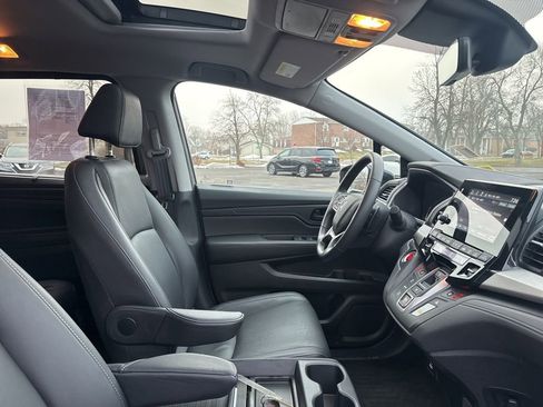 Certified 2024 Honda Odyssey EX-L image 18