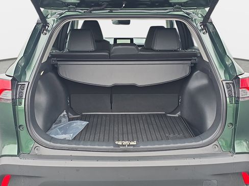 Used 2025 Toyota Corolla Cross XLE w/ Convenience Package image 12