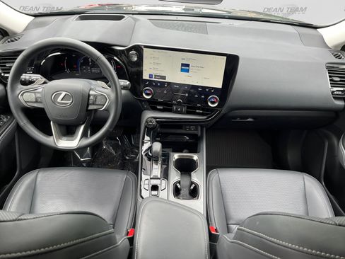 Used 2025 Lexus NX 350h AWD w/ Luxury Package image 12