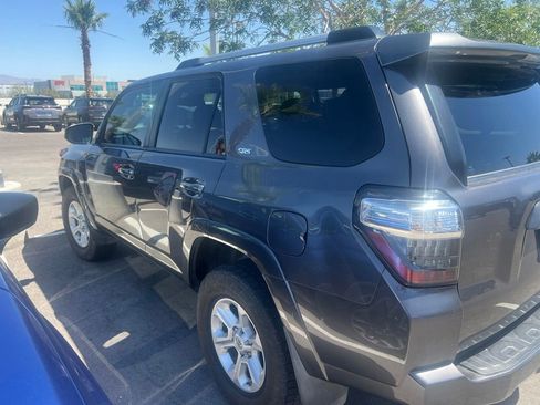 Used 2021 Toyota 4Runner SR5 AWD/4WD image 31