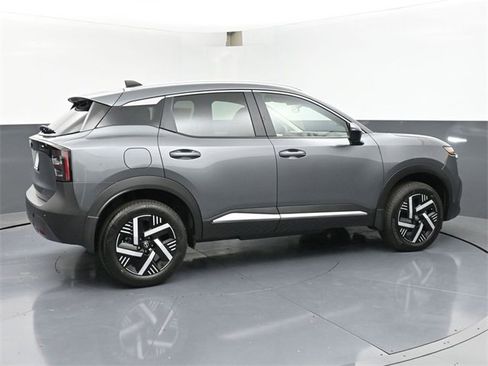 New 2026 Nissan Kicks SV image 3