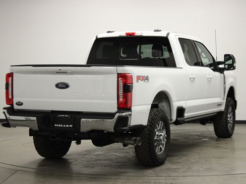 Used 2025 Ford F250 Lariat image 8