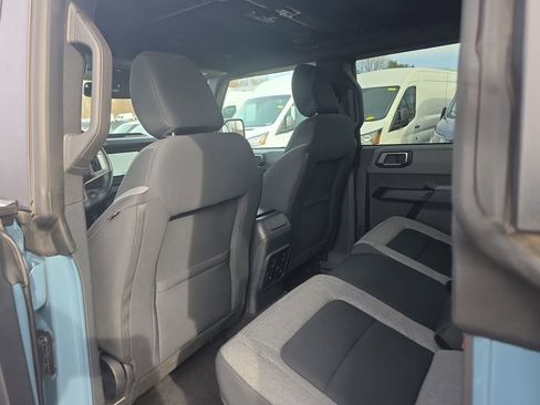 Used 2023 Ford Bronco Big Bend image 17