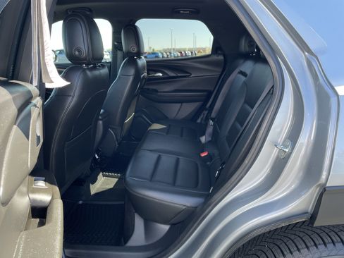 Used 2023 Chevrolet TrailBlazer ACTIV w/ Sun and Liftgate Package FWD image 21