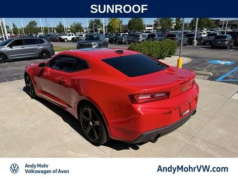 Used 2017 Chevrolet Camaro LT RWD image 4