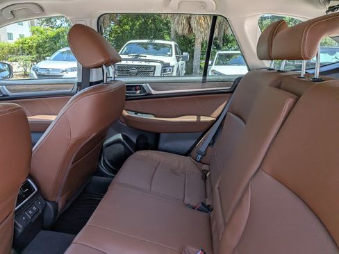 Used 2019 Subaru Outback 3.6R Touring w/ Popular Package #3A AWD/4WD image 15