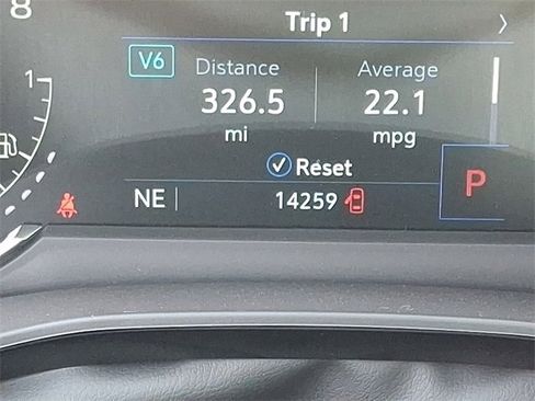 Used 2025 Cadillac XT5 Premium Luxury image 18