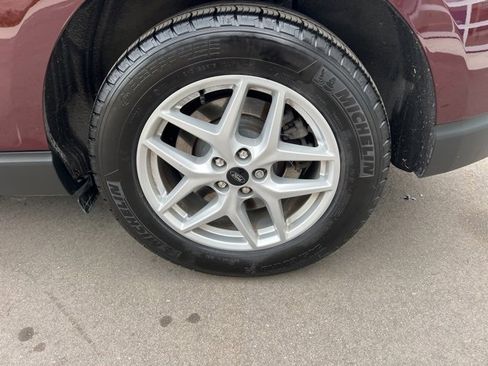 Certified 2024 Ford Edge SEL w/ Convenience Package image 9