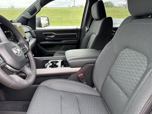 New 2026 RAM 1500 4x4 Crew Cab image 5