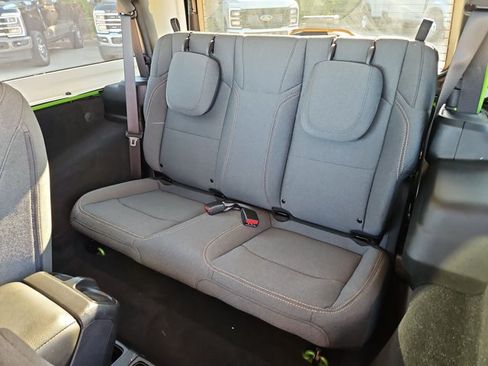 Used 2025 Jeep Wrangler Sport AWD/4WD image 17