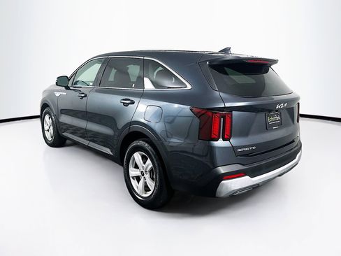 Used 2024 Kia Sorento LX image 5