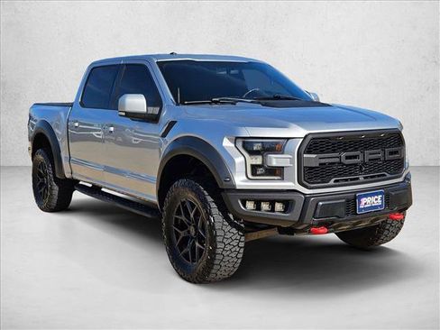 Used 2018 Ford F150 Raptor w/ Equipment Group 802A Luxury AWD/4WD image 3