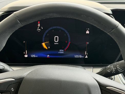 Used 2024 Chevrolet Trax LT w/ Driver Confidence Package image 10