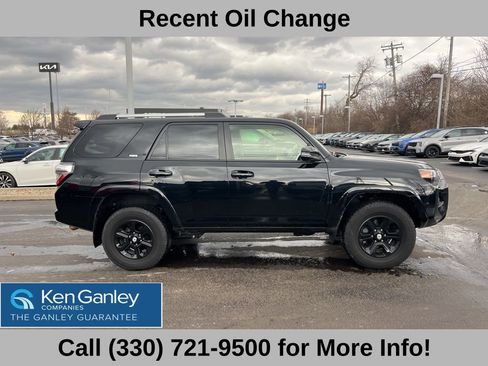 Used 2023 Toyota 4Runner SR5 Premium w/ Moonroof Package image 7
