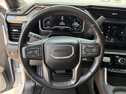 Used 2024 GMC Sierra 2500 Denali Ultimate w/ Max Trailering Package AWD/4WD image 11