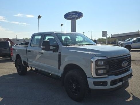 Used 2025 Ford F250 XL w/ STX Appearance Package AWD/4WD image 1