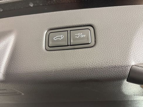 New 2026 Kia Carnival SX FWD image 22