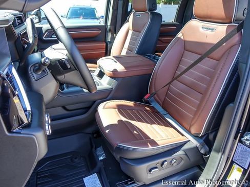 New 2026 GMC Sierra 3500 Denali Ultimate AWD/4WD image 8
