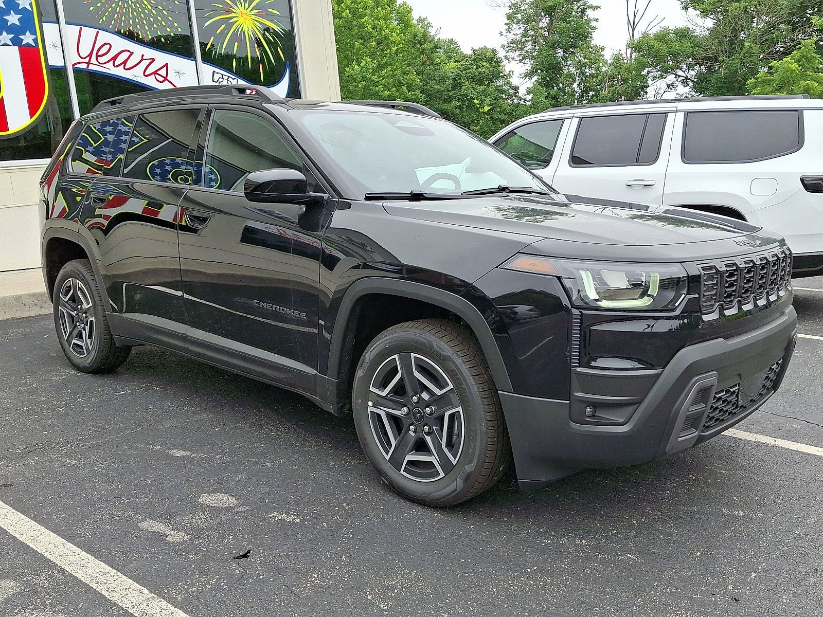 New 2026 Jeep Cherokee Laredo AWD/4WD image 2