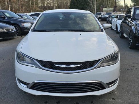 Used 2017 Chrysler 200 Limited Platinum w/ Comfort & Convenience Group image 4