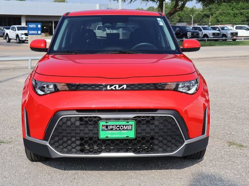 Used 2024 Kia Soul S FWD image 3