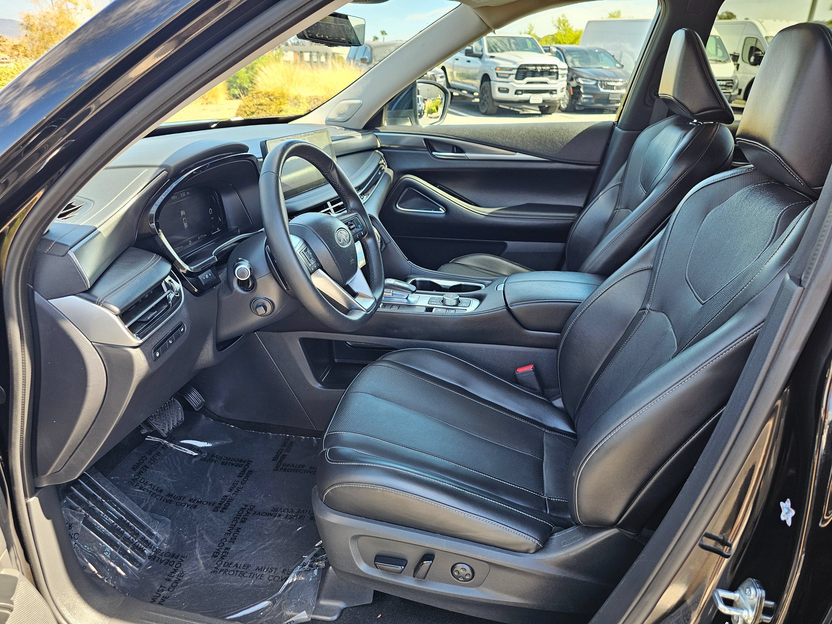Used 2025 INFINITI QX60 Luxe w/ Vision Package AWD/4WD image 18