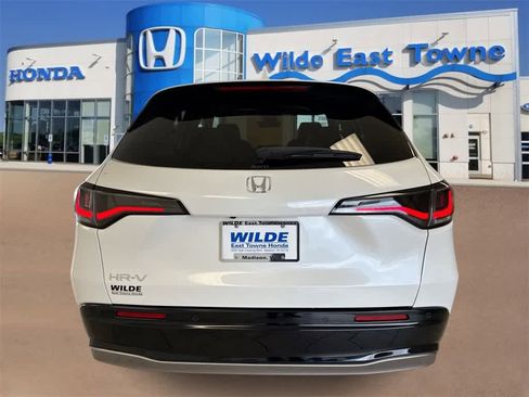 Certified 2024 Honda HR-V EX-L image 7