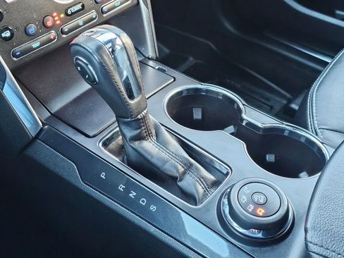 Used 2019 Ford Explorer Limited w/ Class III Trailer Tow Package image 26