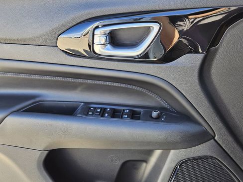 New 2026 Jeep Compass Latitude image 23