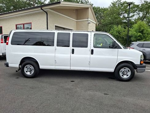 Used 2014 Chevrolet Express 3500 LT w/ LT Preferred Equipment Group image 9