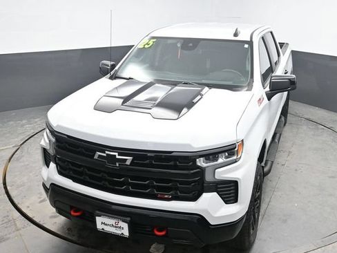 Used 2025 Chevrolet Silverado 1500 LT Trail Boss w/ Protection Package AWD/4WD image 25