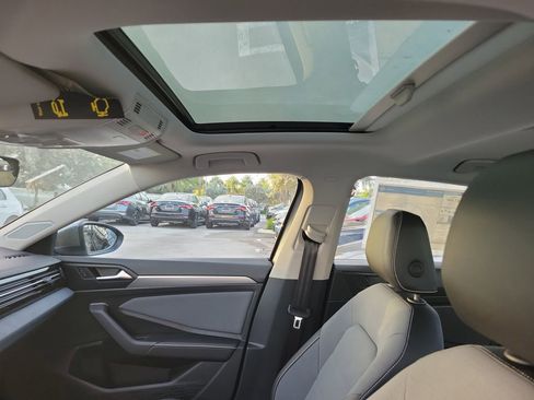 New 2025 Volkswagen Jetta SE image 8