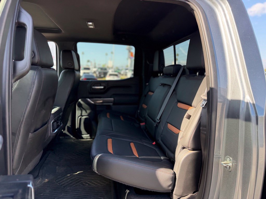 Used 2020 GMC Sierra 1500 AT4 w/ AT4 Premium Package AWD/4WD image 4