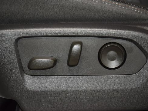 Used 2024 Chevrolet Silverado 1500 High Country w/ High Country Premium Package AWD/4WD image 42