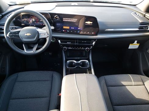 New 2026 Chevrolet Traverse LT w/ LPO, Floor Liner Package image 12