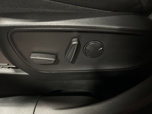 Used 2023 Ford Escape Platinum w/ Premium Technology Package image 12