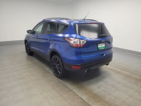 Used 2017 Ford Escape SE w/ SE Sport Appearance Package AWD/4WD image 3