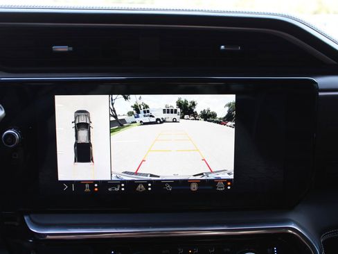 Used 2024 GMC Sierra 3500 Denali Ultimate AWD/4WD image 27