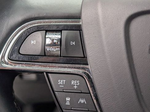 Used 2022 Lincoln Nautilus Reserve w/ Equipment Group 201A image 27