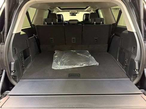 New 2027 Ford Expedition Max Platinum w/ Driver's Package AWD/4WD image 45