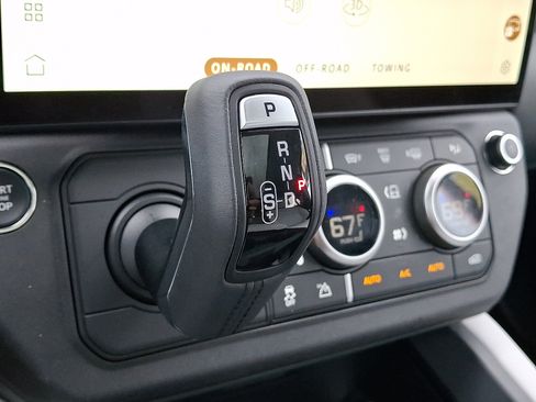 Certified 2026 Land Rover Defender 110 S AWD/4WD image 17