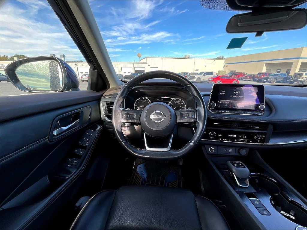 Used 2023 Nissan Rogue SV w/ SV Premium B Package AWD/4WD image 10