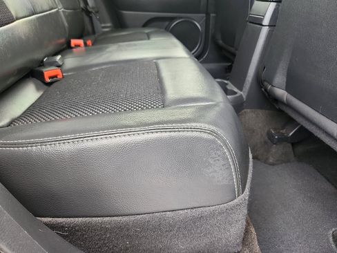 Used 2014 Jeep Compass Latitude w/ Sun/Sound Group image 29