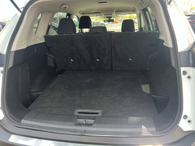 Used 2022 Nissan Rogue S AWD/4WD image 11