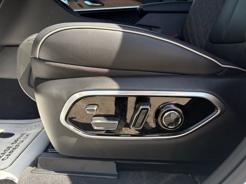 New 2026 Jeep Grand Cherokee L Summit AWD/4WD image 15