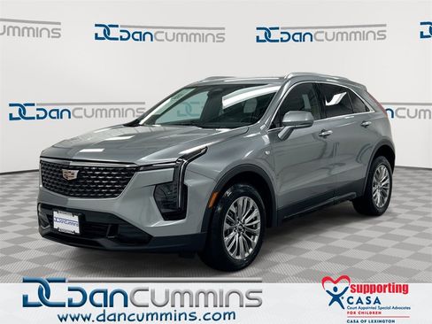 Used 2024 Cadillac XT4 Premium Luxury image 1