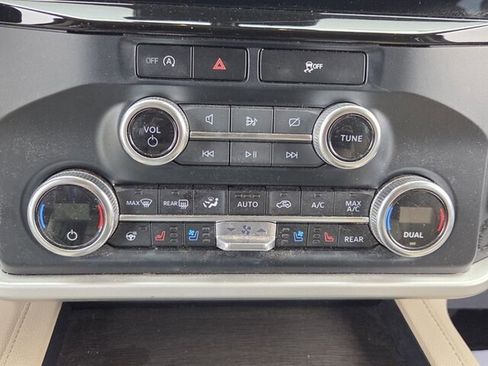 Used 2024 Ford Expedition Limited RWD image 21