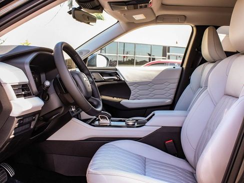 New 2025 Mitsubishi Outlander SEL AWD/4WD image 34