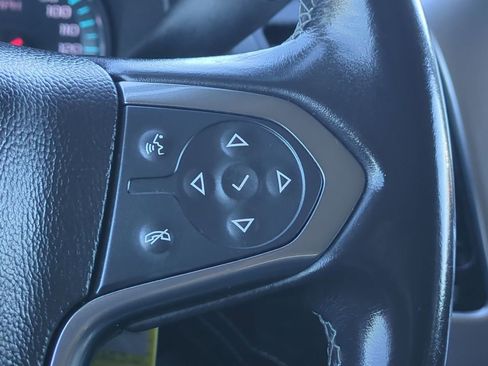 Used 2020 Chevrolet Suburban LT image 28